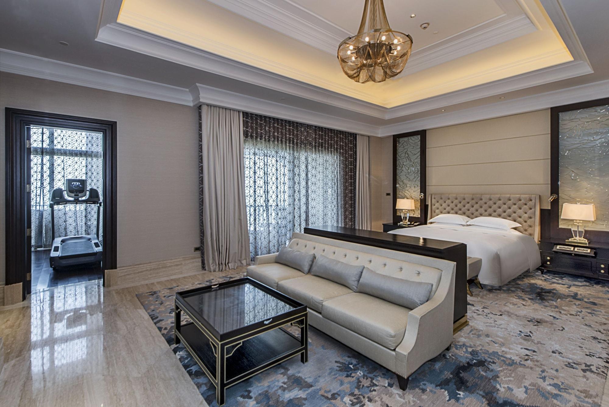Hilton Haikou Meilan - Beachfront Hotel Экстерьер фото