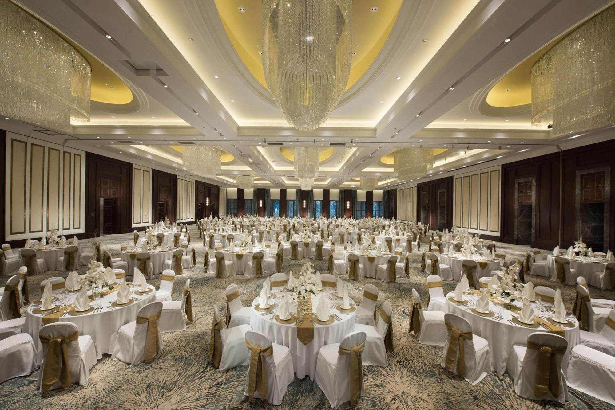 Hilton Haikou Meilan - Beachfront Hotel Экстерьер фото